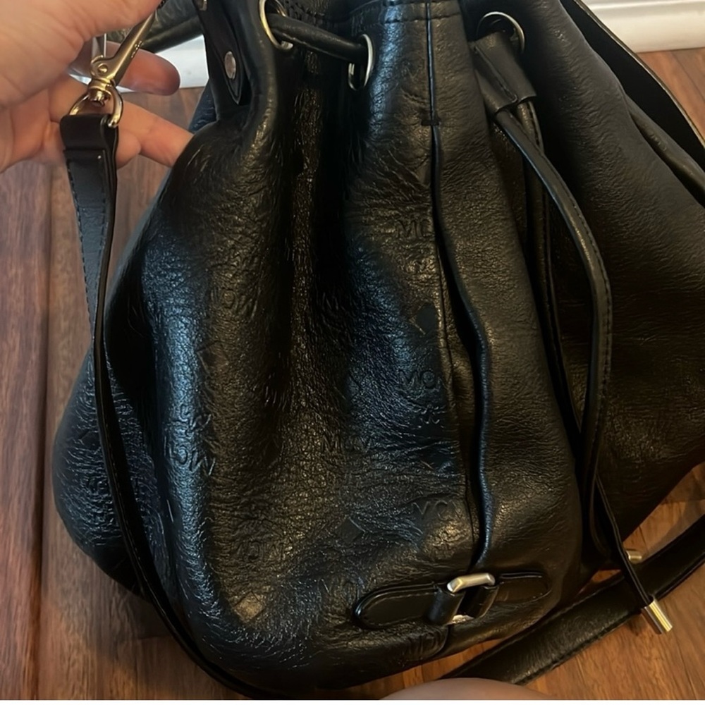 538. MCM bucket /shoulder bag